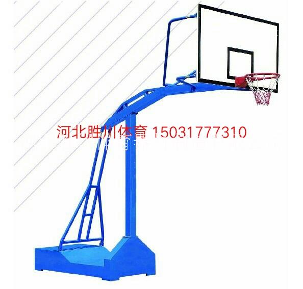 液壓藍(lán)球架供應(yīng)優(yōu)質(zhì)藍(lán)球架 勝川廠(chǎng)家