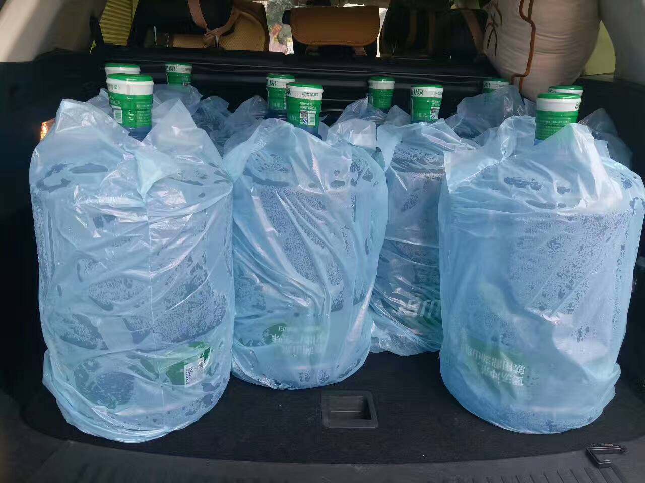 佛山桶裝水商家 禪城區(qū)桶裝水商家 南海區(qū)桶裝水商家 南海區(qū)桶裝水哪家便宜 南海區(qū)桶裝水批發(fā)