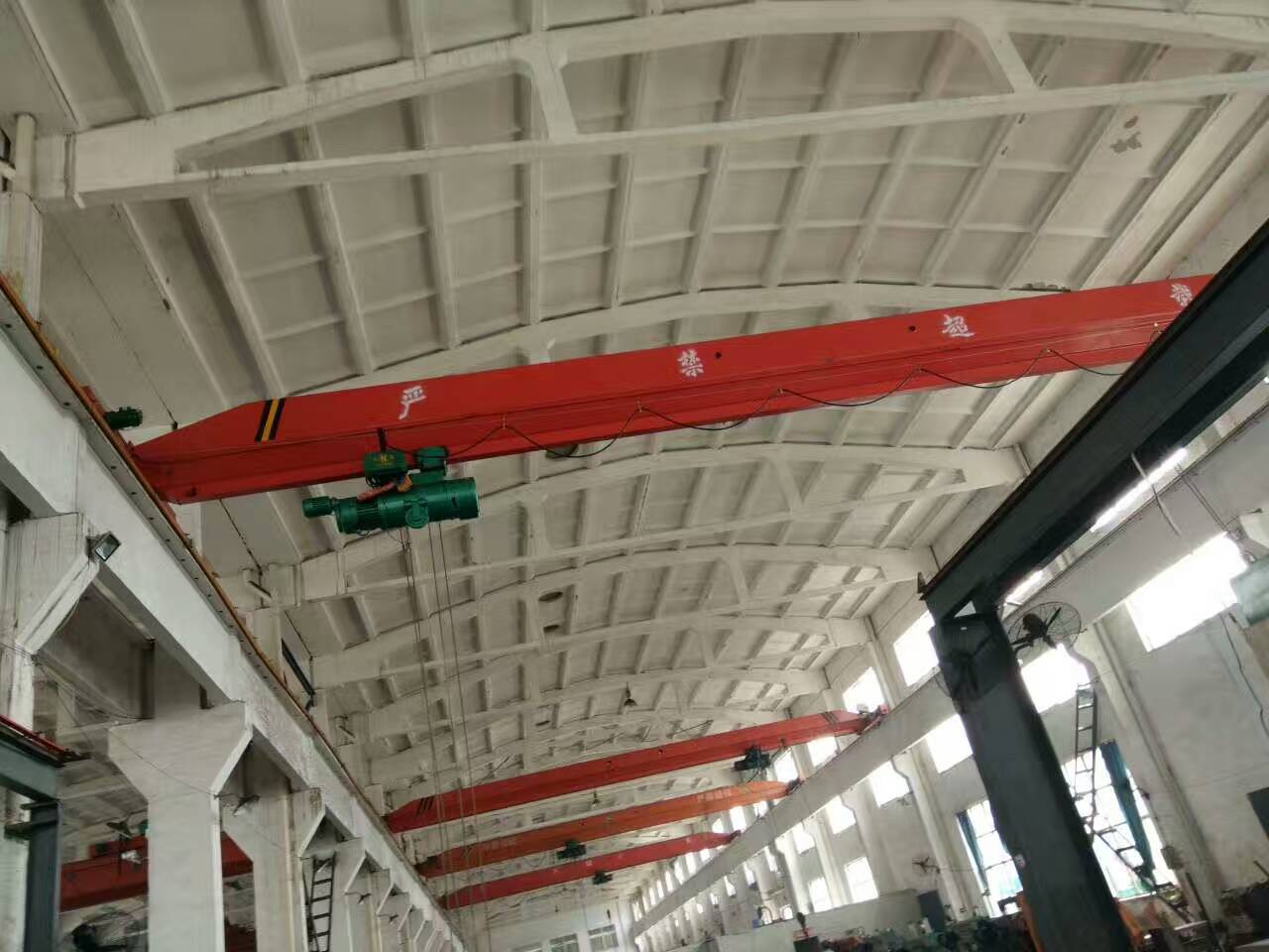 單梁起重機(jī)