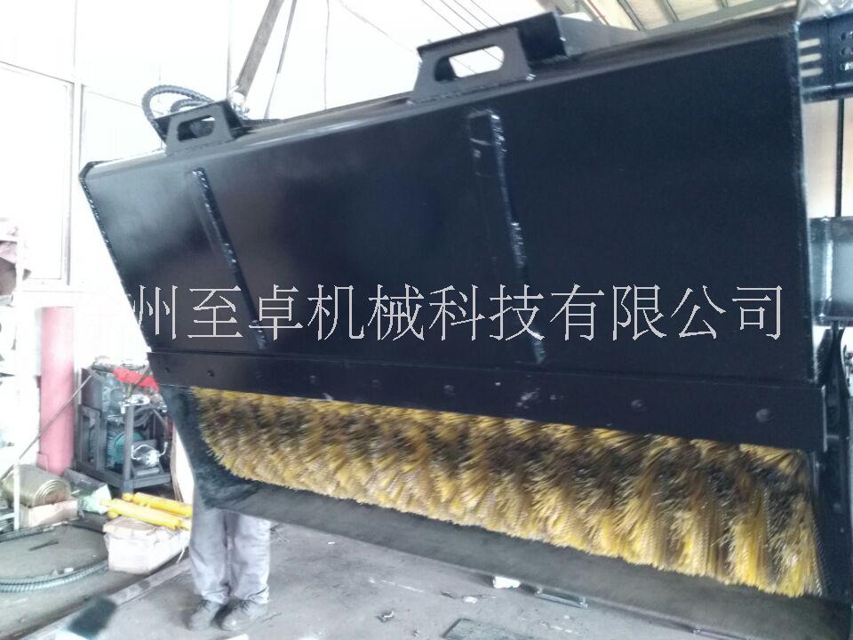 供應(yīng)優(yōu)質(zhì)小裝掃地機(jī)