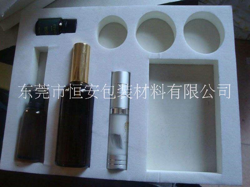 東莞工廠定制環(huán)保高端*次植絨禮品盒化妝品EVA內(nèi)托內(nèi)盒