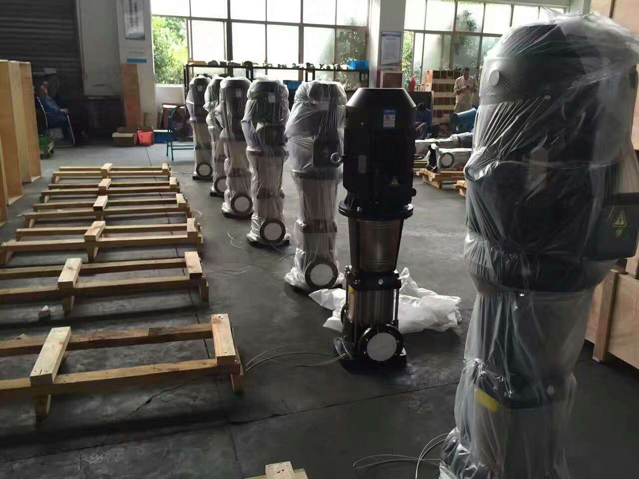 河北直銷不銹鋼多級離心泵QDL16-60
