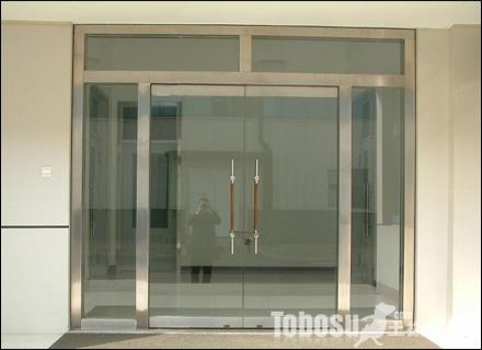 東莞塘廈門窗維修 安裝卷閘門