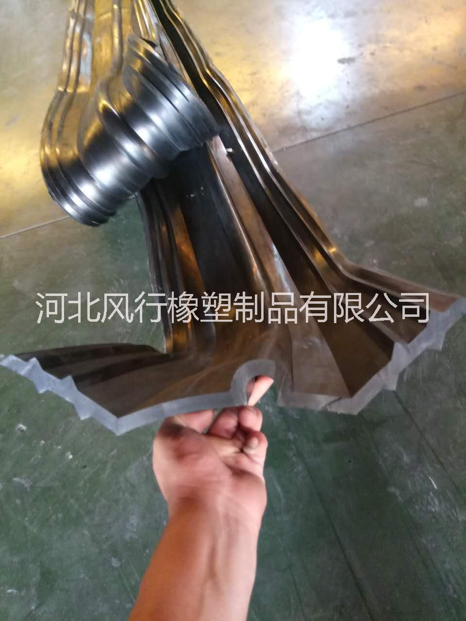 中埋式橡膠止水帶中埋式橡膠止水帶廠家河北中埋式橡膠止水帶直銷報(bào)價(jià)