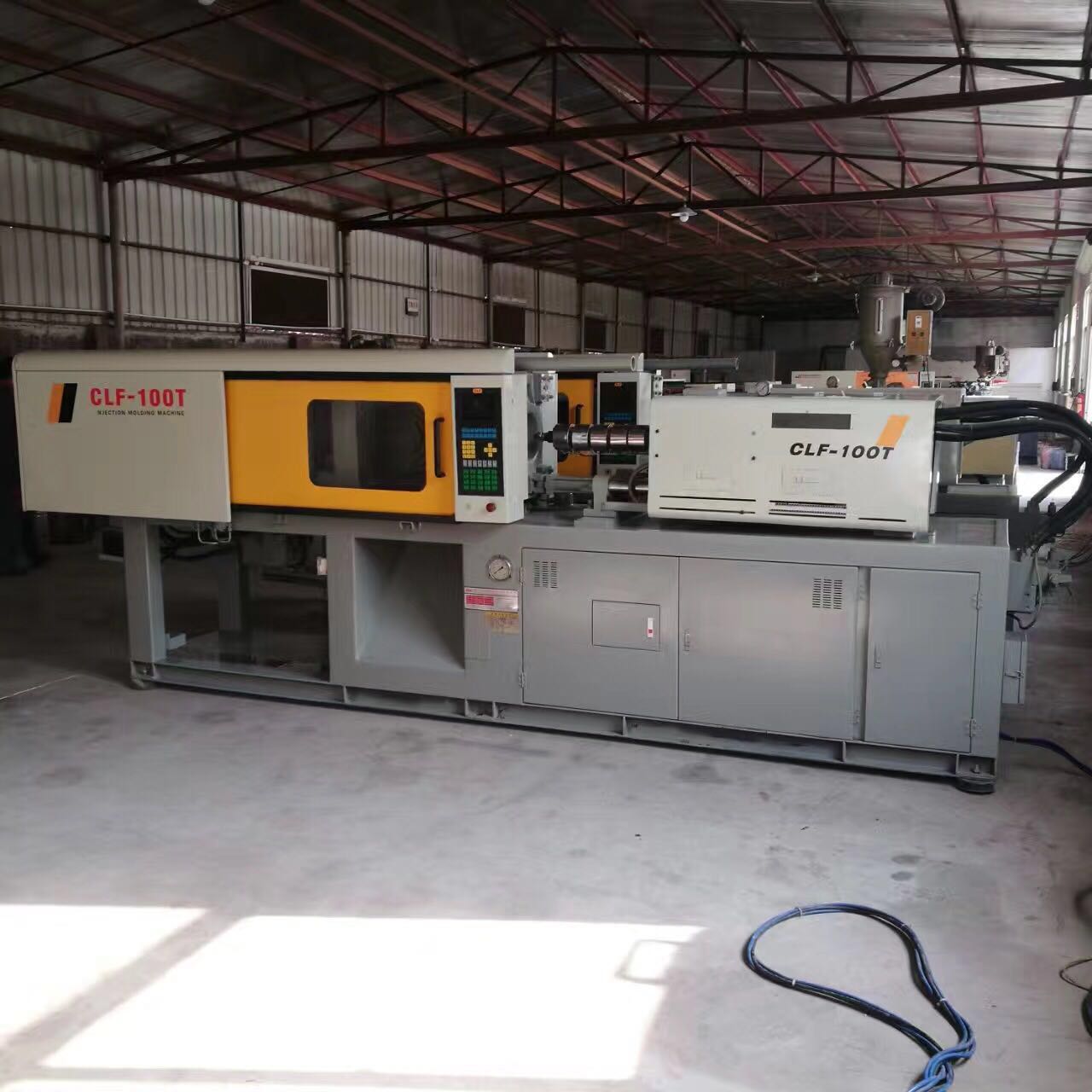 全立發(fā)注塑機(jī)、 二手注塑機(jī)*、全立發(fā)100伺服 二手注塑機(jī)批發(fā)