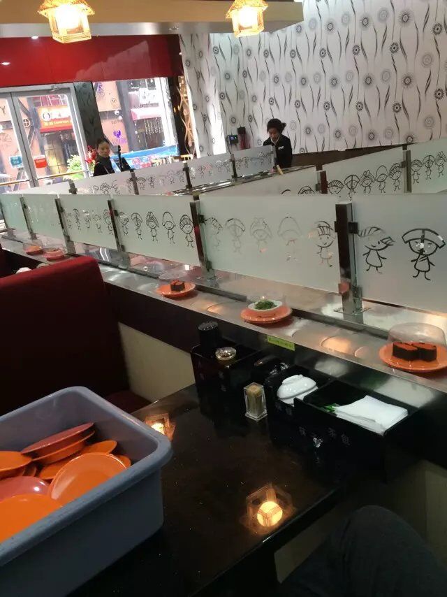 漢口旋轉(zhuǎn)麻辣燙設備廠家*