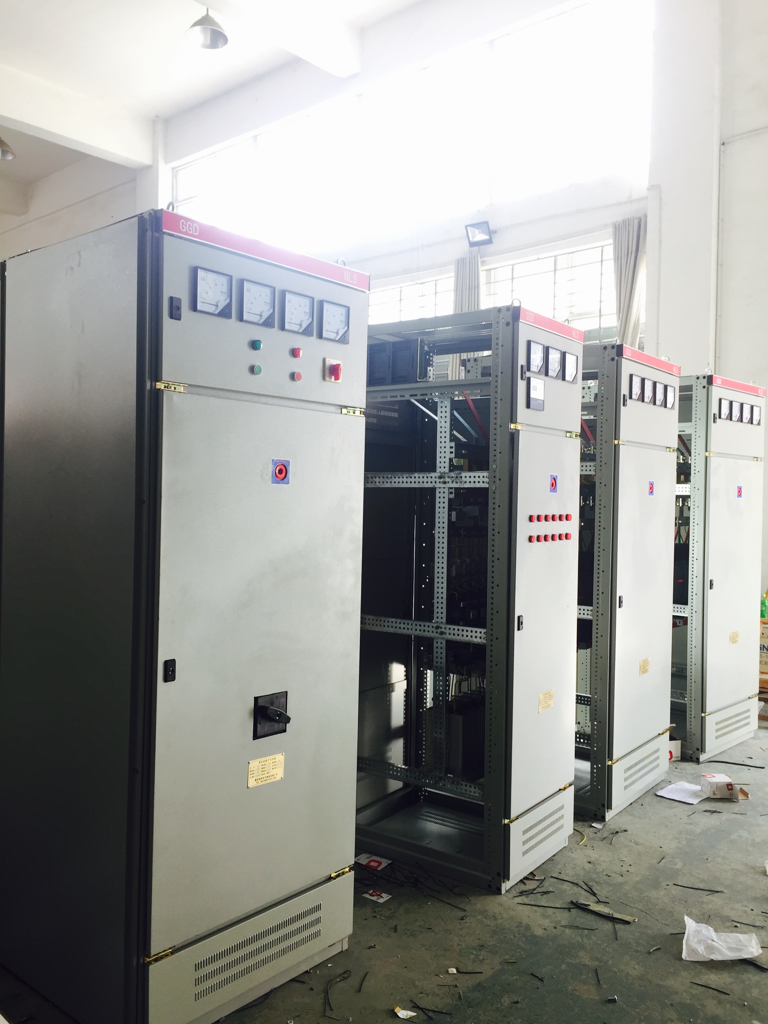 供應(yīng)襄陽低壓配電柜低壓柜廠家價格