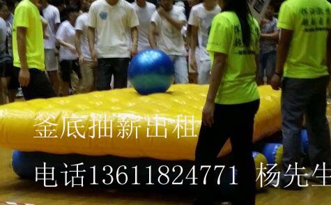 上海巨夕親子趣味運(yùn)動會快樂大腳出 上海學(xué)校趣味運(yùn)動會奇趣快樂大腳出