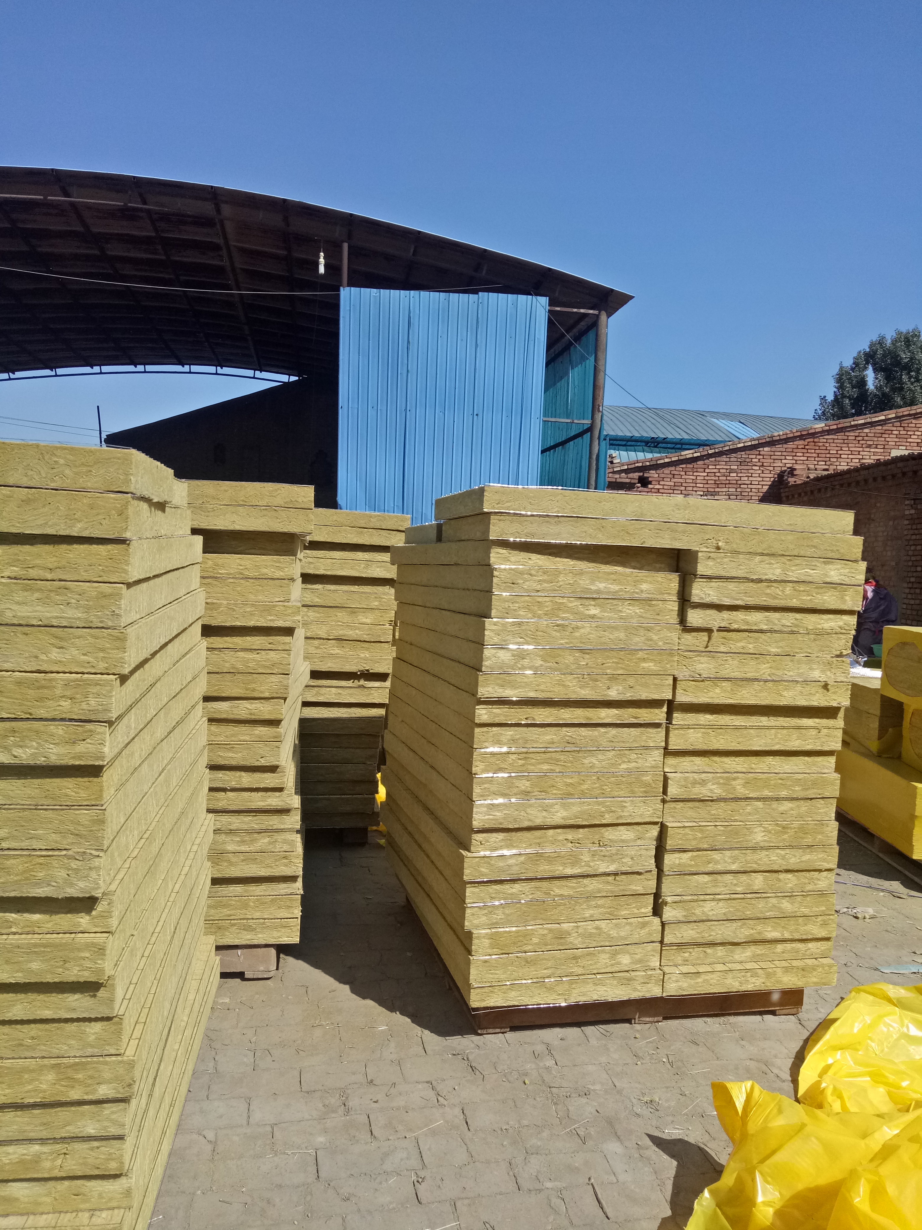 高強(qiáng)度外墻復(fù)合板