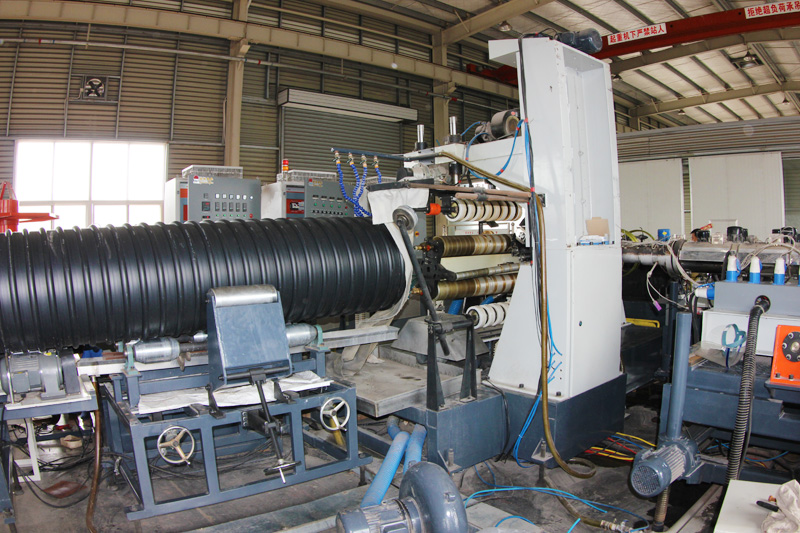 pe波紋管 pe鋼帶增強(qiáng)聚乙烯螺旋波紋管