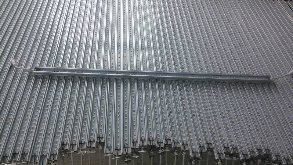 廣州12V硬燈條報(bào)價(jià)@ 廣州條形燈生產(chǎn)廠@珠海24V線條燈批發(fā)