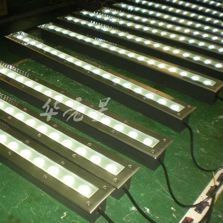 條形地埋燈led18w，廠家，單色七彩RGB，DMX512多彩
