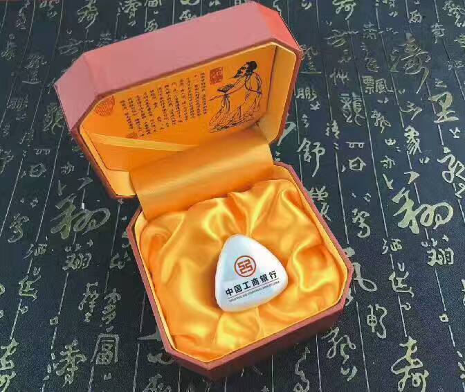 專業(yè)定做紀(jì)念章紀(jì)念品