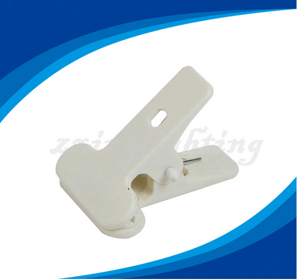 廠家供應(yīng)ABS塑料臺(tái)燈夾子 小號(hào)創(chuàng)意臺(tái)燈夾子 LED燈頭軟管夾子