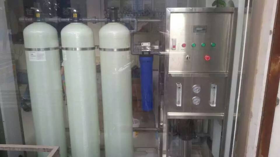 友昵出售0.5噸小型凈水設(shè)備鍋爐軟化設(shè)備