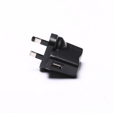 正白5V1A單USB充電器頭 手機(jī)平板充電通用 英規(guī)充電器廠家