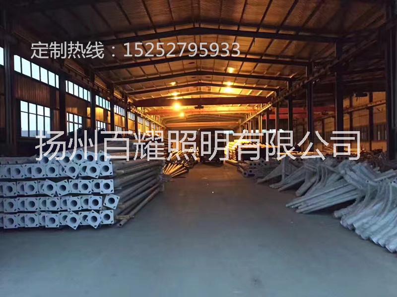 廣西南寧6米30瓦太陽能路燈價格