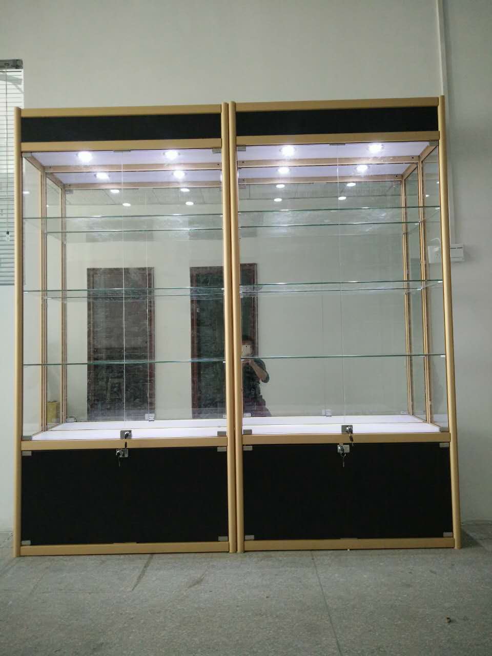 廠家直銷展覽展示架、展覽展示架供應(yīng)商、展覽展示架價格