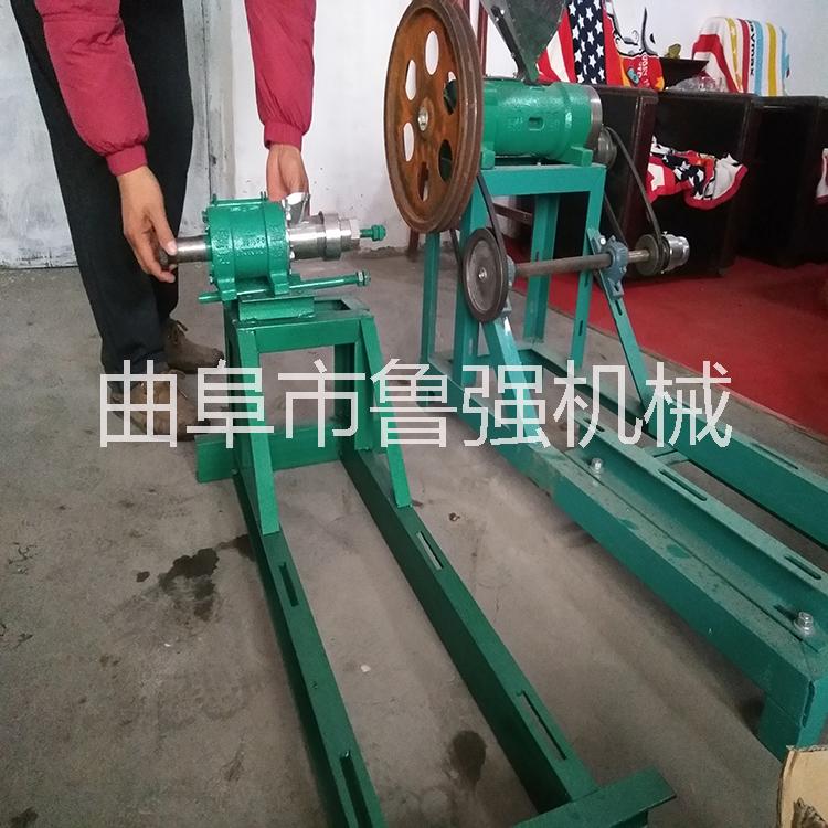 玉米膨化機(jī) 七用膨化機(jī) 食品膨化機(jī)