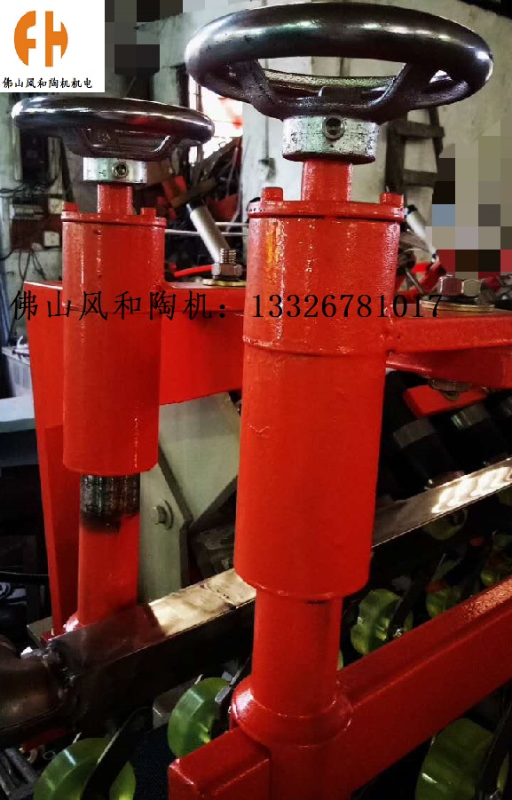 瓷磚加工設(shè)備數(shù)控切割機(jī)佛山風(fēng)和陶機(jī)FH800-1200圓弧拋光機(jī)配件壓輪升降套
