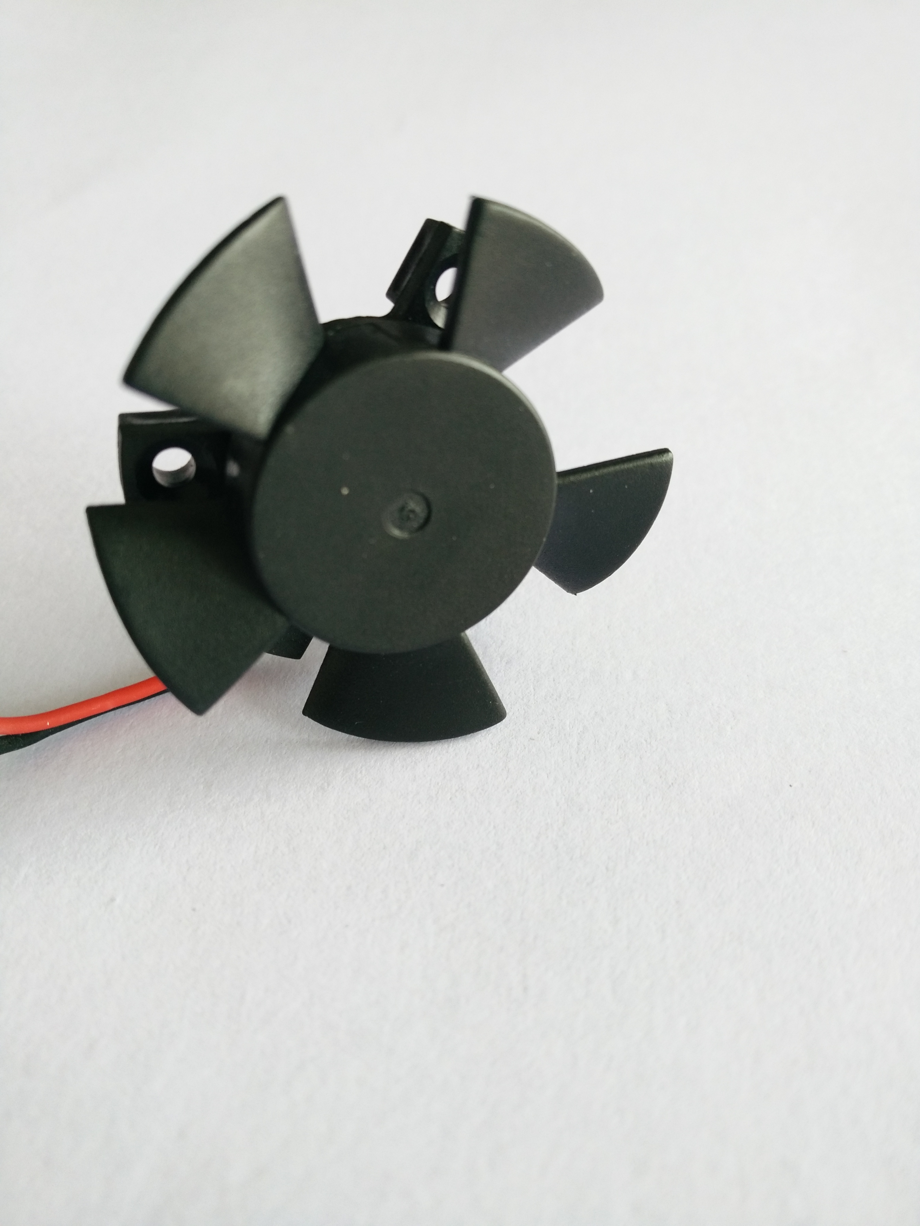 供應(yīng)3010車燈風(fēng)扇9V 12V LED車燈小風(fēng)扇  散熱風(fēng)扇