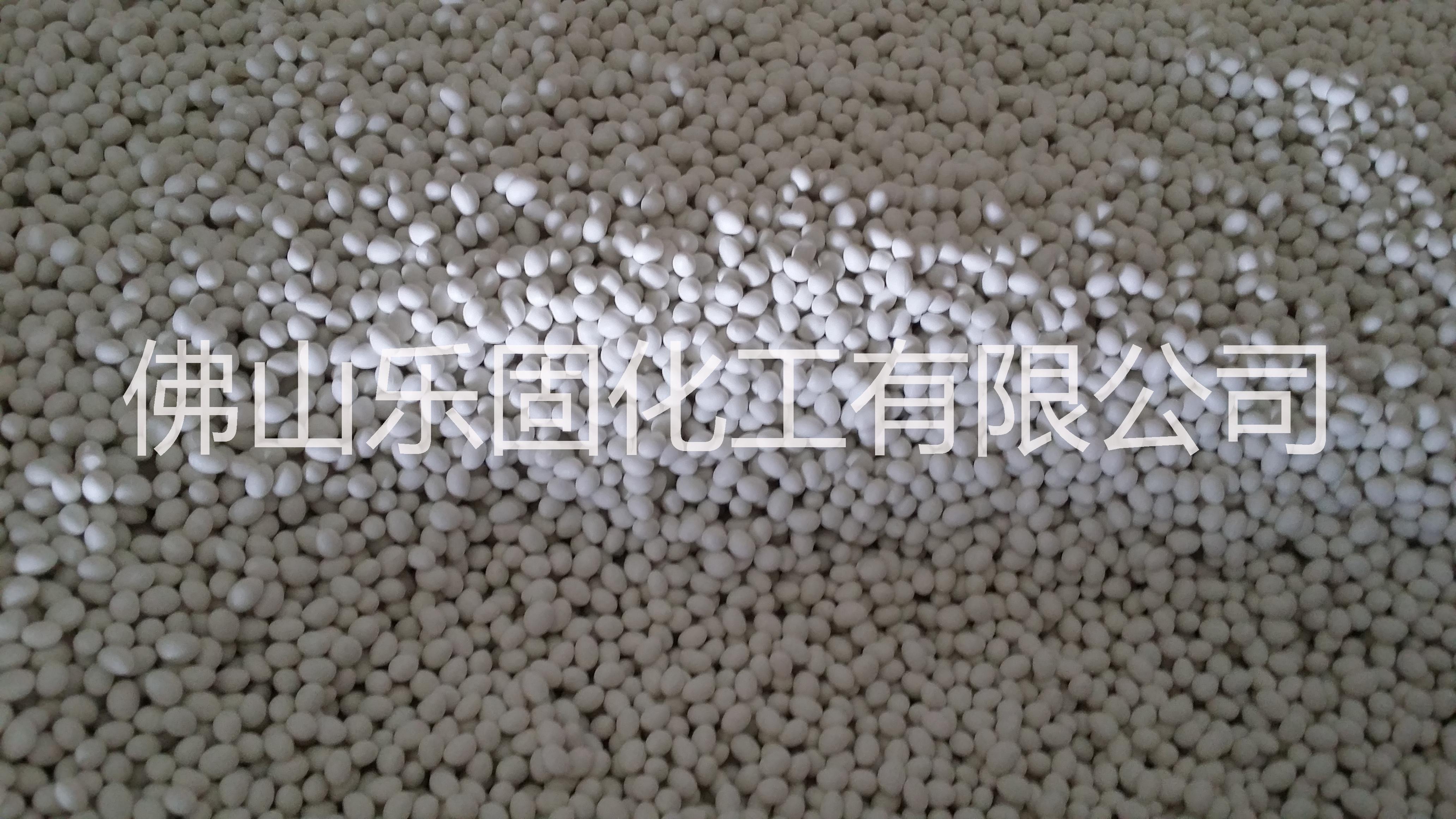 供應(yīng)批發(fā)內(nèi)蒙家具高中低溫封邊熱熔膠