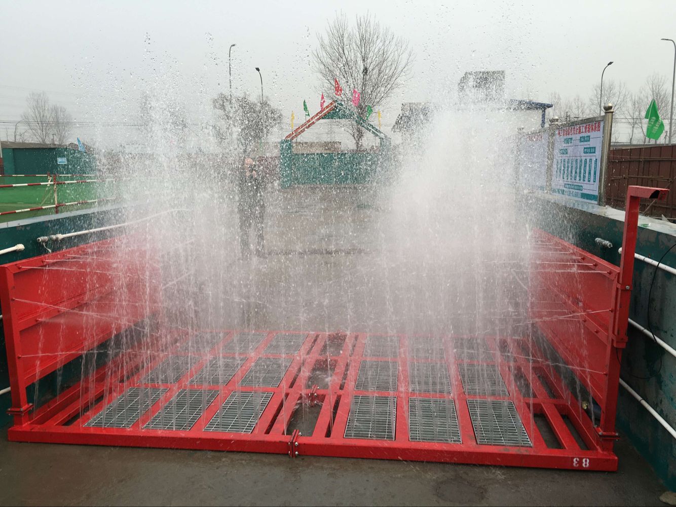 煤礦攪拌站工程車輛洗輪機