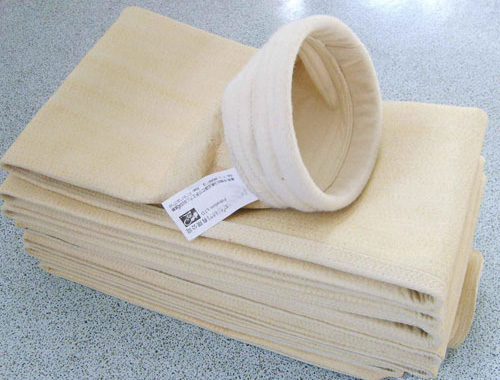 廠家供應(yīng)常溫除塵布袋滌綸針刺過(guò)濾氈除塵布袋玻璃纖維針刺氈除塵布