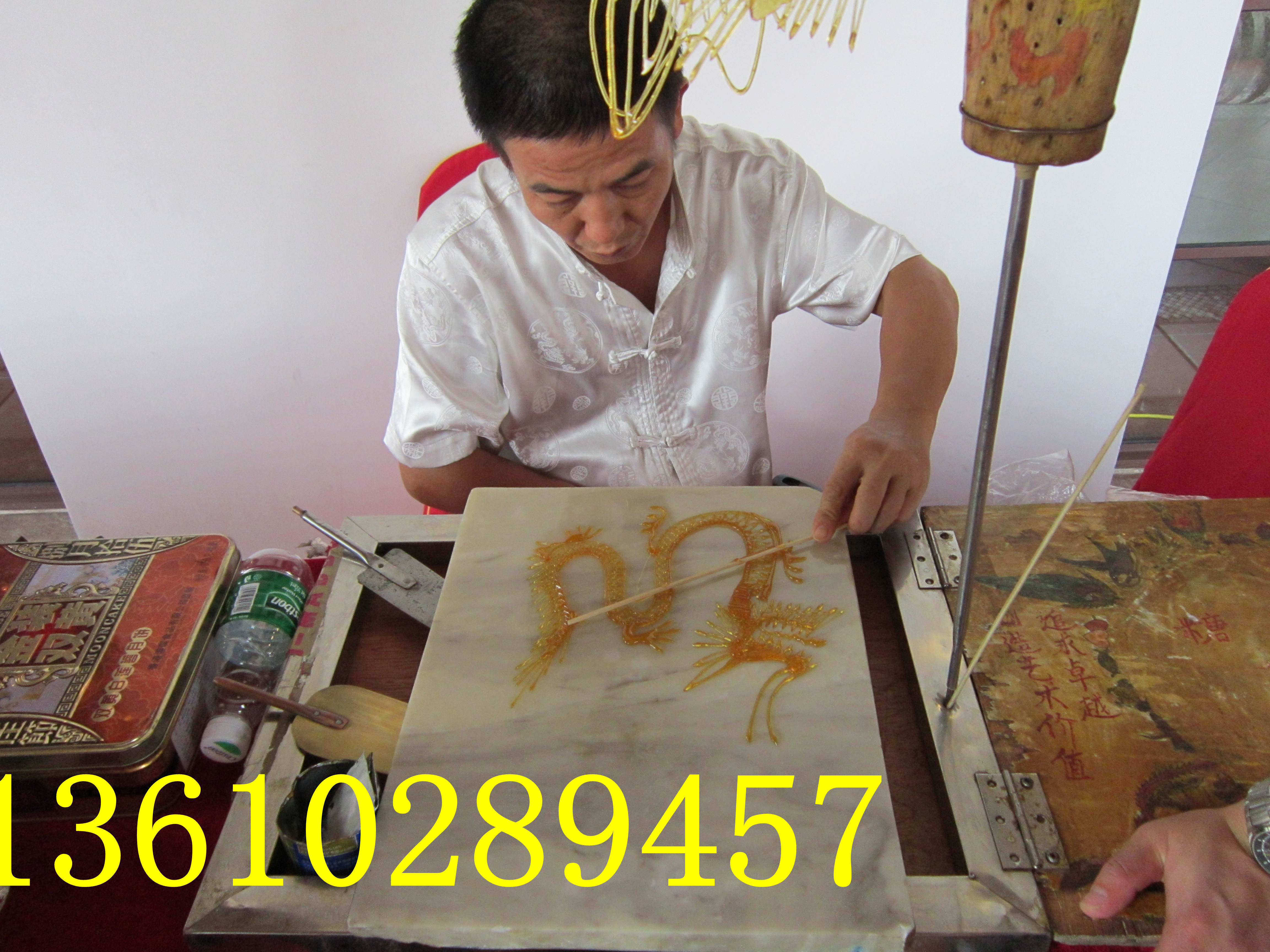 糖畫師傅演出 廣州糖畫師傅節(jié)目 廣州民間藝術(shù)糖畫表演 廣州糖畫民間藝術(shù)節(jié)目廣州糖畫節(jié)目