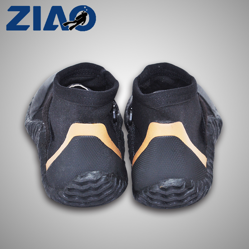 廠家直銷(xiāo)  新品  ZIAO男女3MM低幫潛水鞋