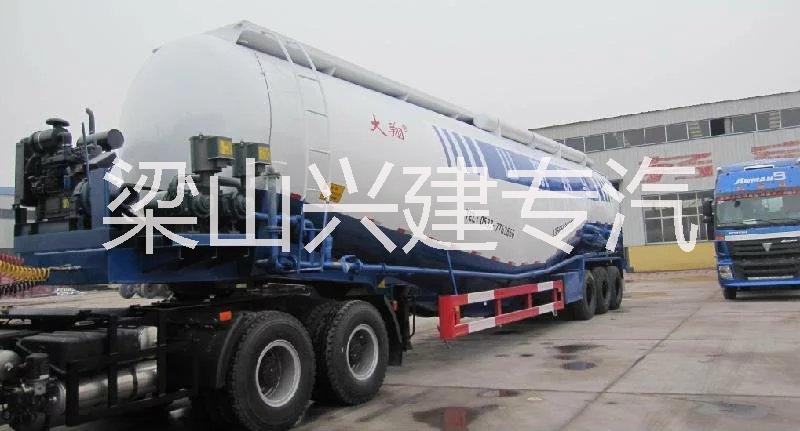 深圳泥漿污泥罐式運輸半掛車價格及配置