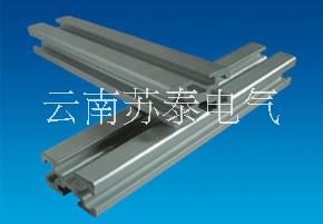 供應(yīng)自貢金走線架    供應(yīng)自貢機(jī)房走線架   供應(yīng)自貢扁鋼走線架
