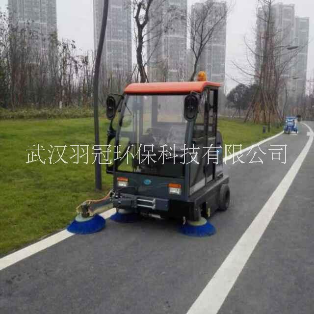 供應(yīng)特價(jià) 湖北電動(dòng)掃地車 駕駛式電動(dòng)掃地車