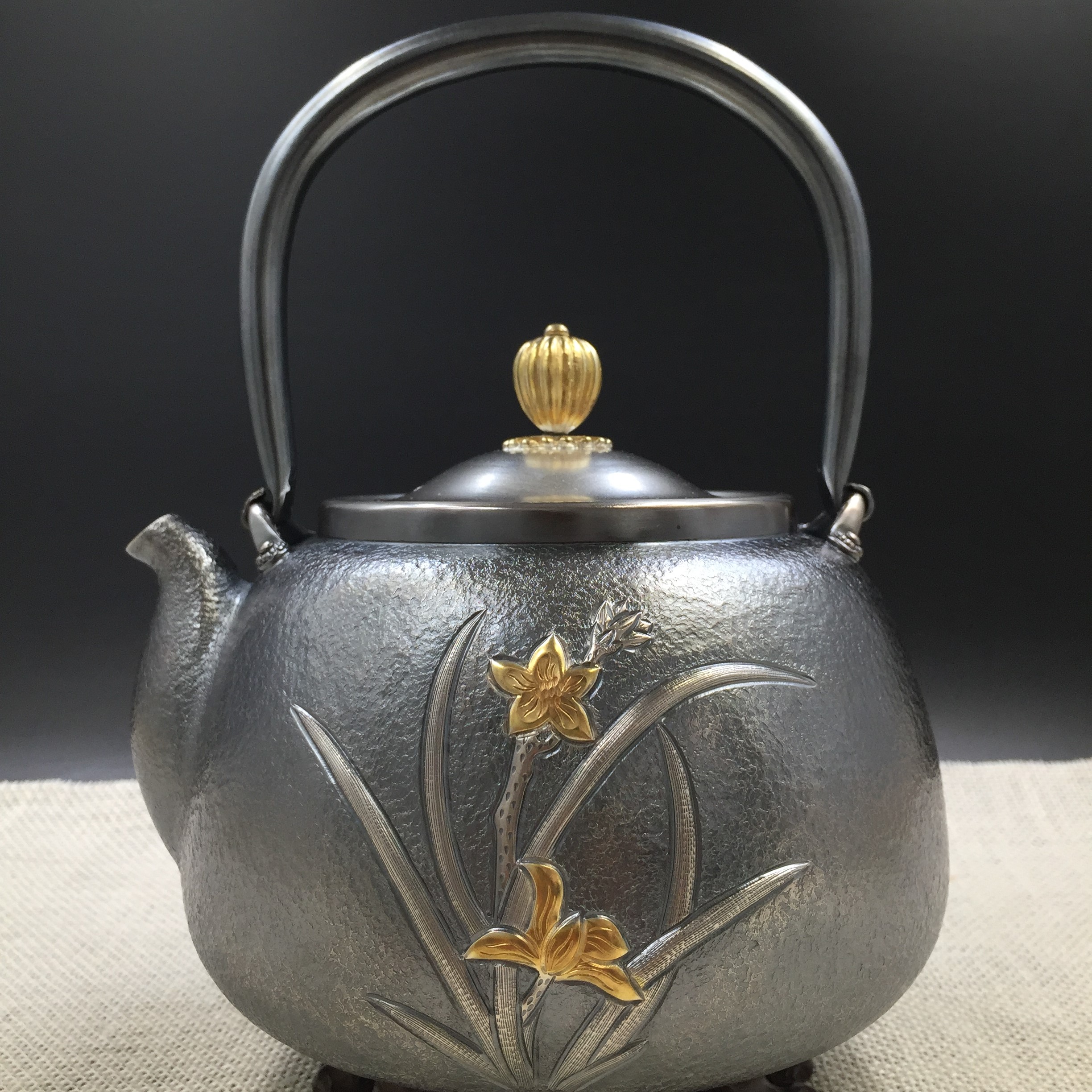 純銀手工壺  手工銀壺  鳴鶴制作  高端定制  工廠加工批發(fā)