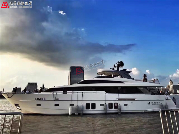 圣勞倫佐96尺游艇租賃 浦江租艇 豪華25人座游艇出租 結(jié)婚租艇