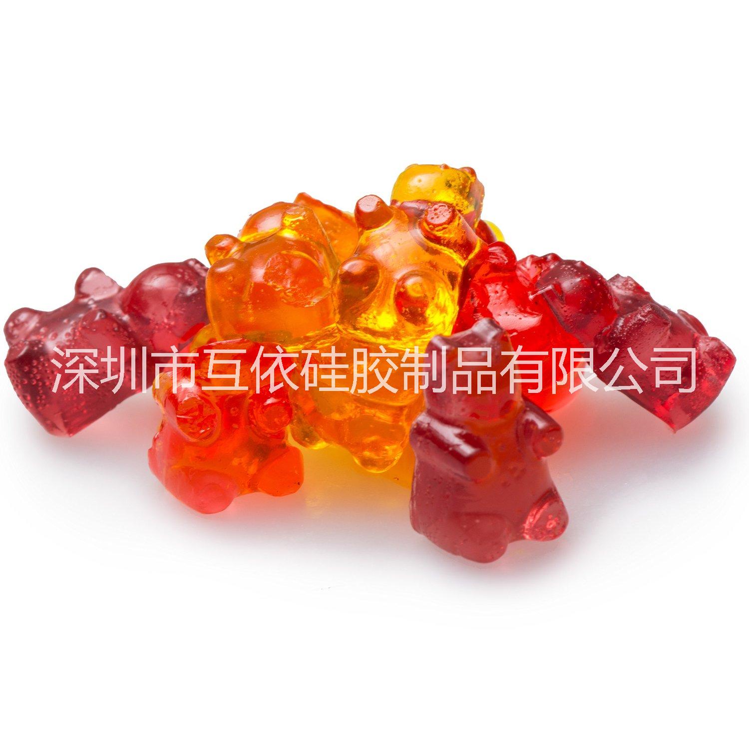 現(xiàn)貨熱銷(xiāo)50孔小熊模 50連小熊硅膠模具巧克力糖果模 硅膠冰格廠家供應(yīng)
