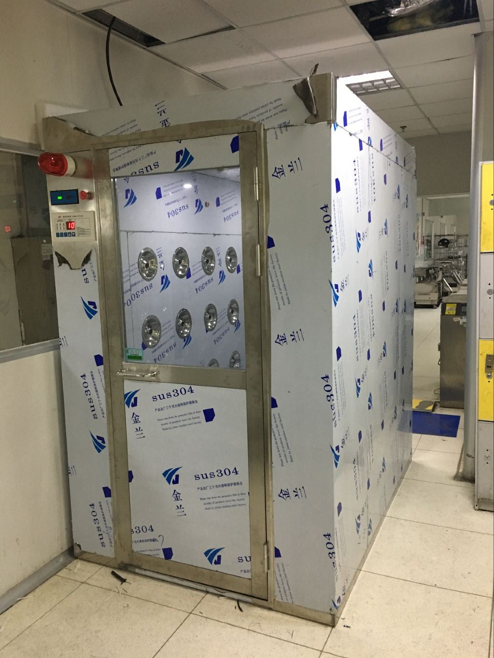 蘇州風(fēng)淋室批發(fā) 廠家直銷 不銹鋼風(fēng)淋室加工廠 風(fēng)淋室供應(yīng)商