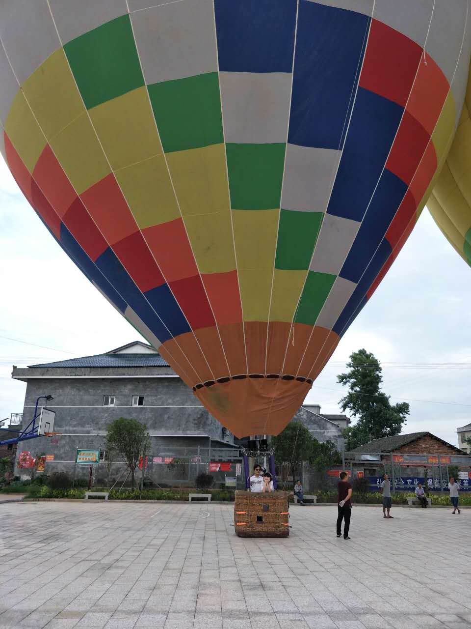 熱氣球自由飛行