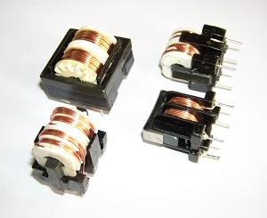 供應(yīng)插件共模濾波器UU10.5-10MH共模電感器廠直銷 立式磁環(huán)電感 價(jià)格低 品質(zhì)優(yōu)