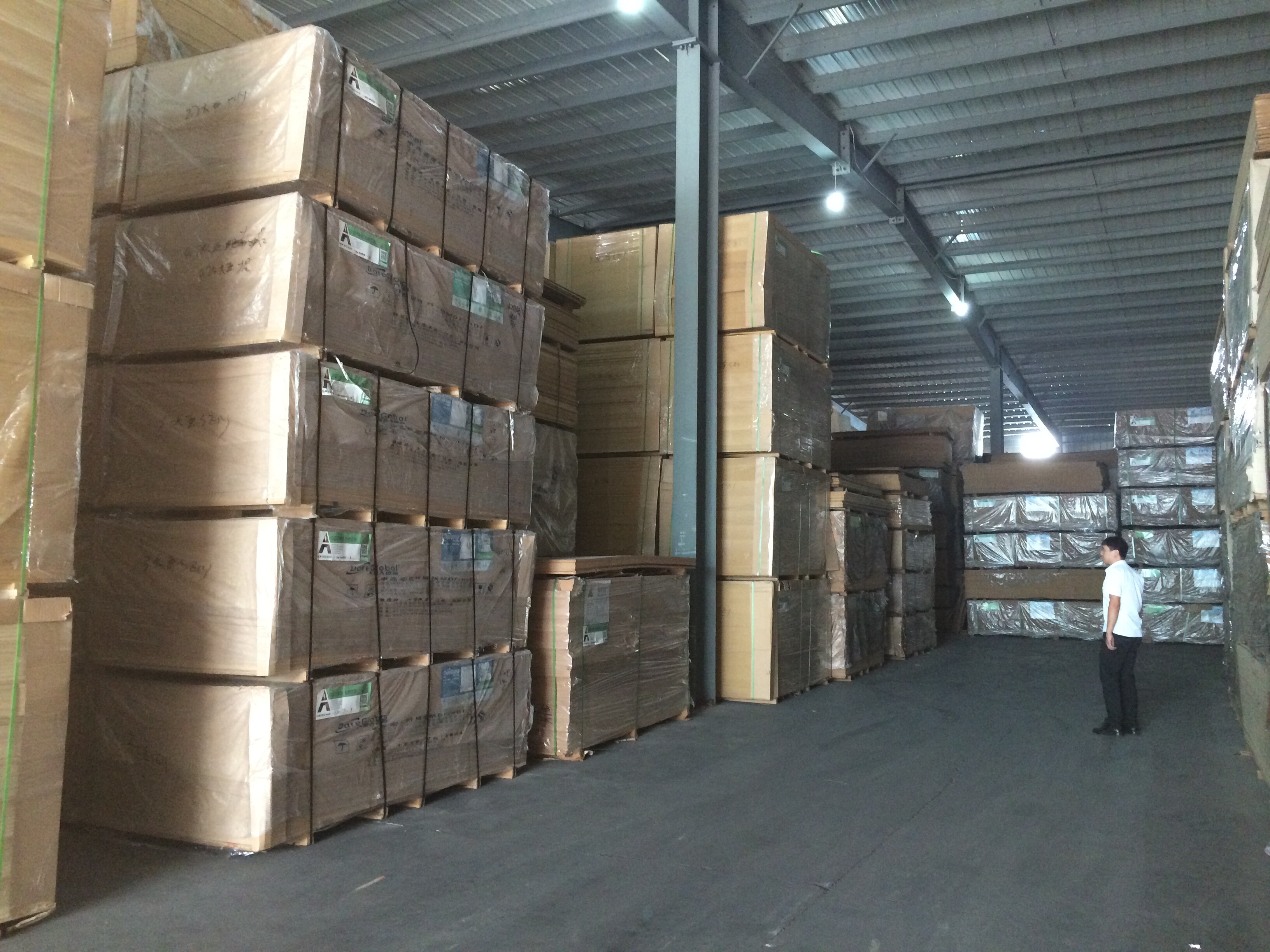 怡黃板材18mm SE1刨花板優(yōu)板式家具全屋定制用