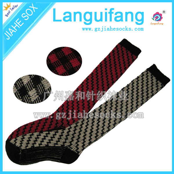 復(fù)古風(fēng)長筒時尚女襪 ，時尚高筒女襪，復(fù)古雙針提花女襪廠