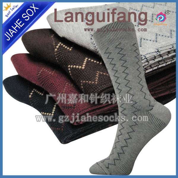 復(fù)古雙針提花襪 176針雙針純棉復(fù)古襪子 雙針襪提花高筒時(shí)尚男襪