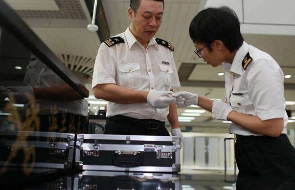 進口食品集散港采購清關(guān)送貨物流