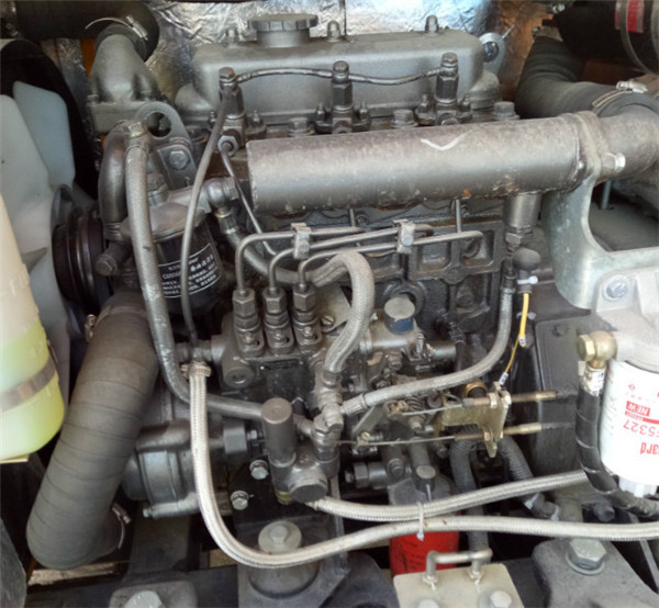 小松20挖掘機(jī) 干活車轉(zhuǎn)讓 工作性能優(yōu)良（質(zhì)保一年，包送貨）