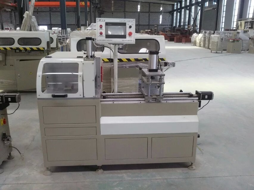 鋁型材加工設(shè)備數(shù)控角碼多根切割鋸