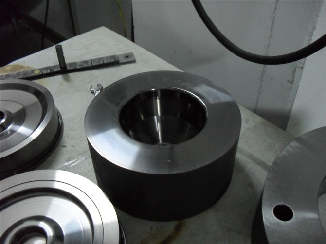 精密模具配件頂針熱流道閥針?biāo)苣z模具配件沖針鍍鈦