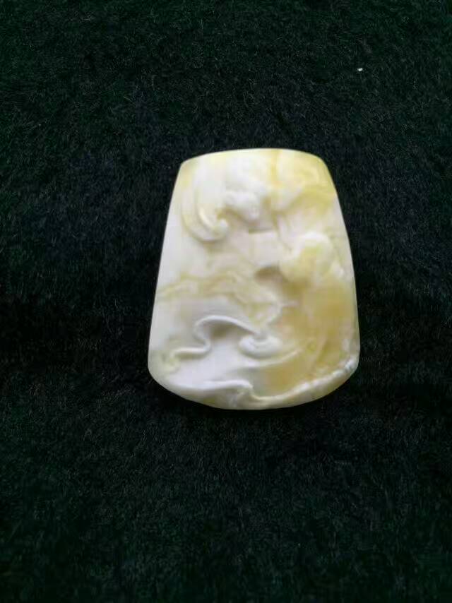 藝緣琥珀-*來瓷白吊墜