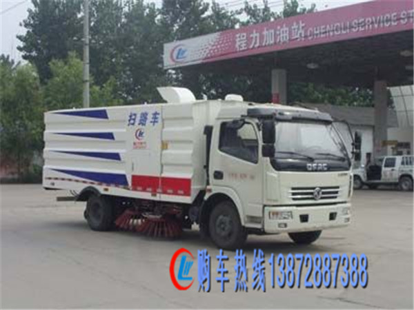 東風(fēng)大多利卡掃路車（國五）