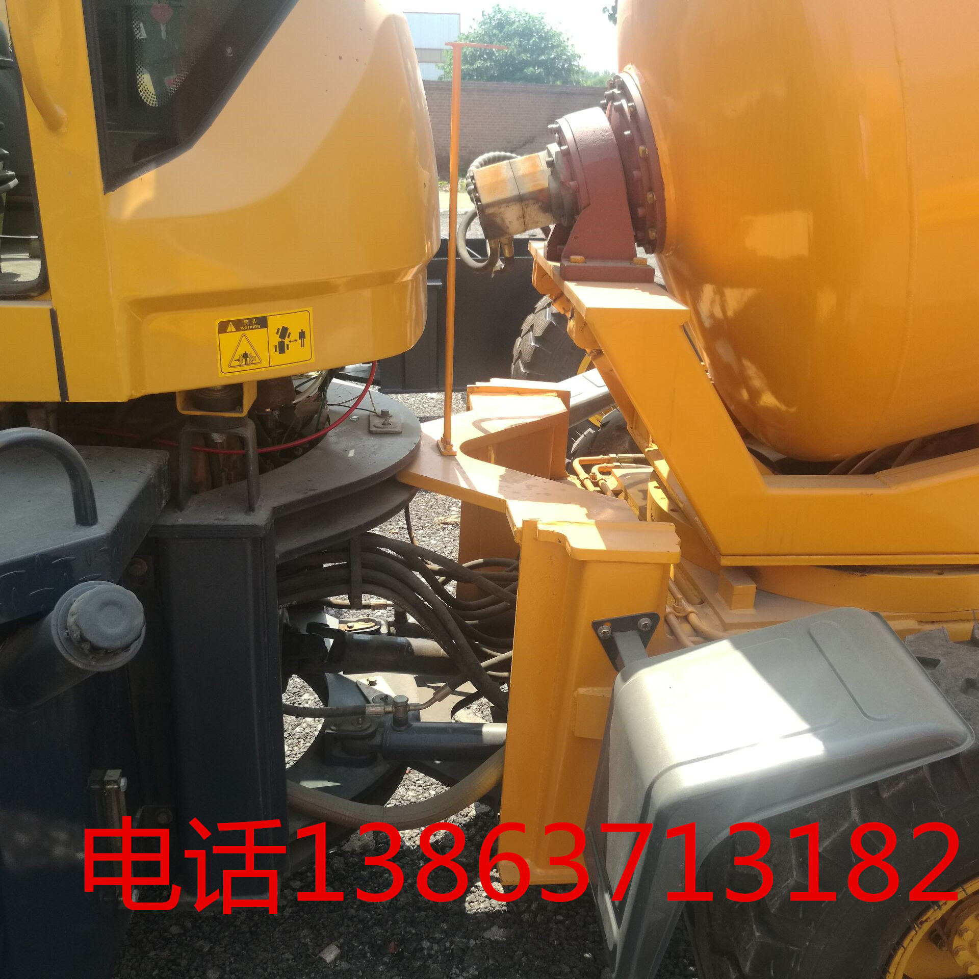 自裝自卸自攪拌混凝土 現(xiàn)車充足 廠家直銷 小1方攪拌車 8攪拌車