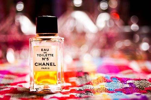 天津港進(jìn)口法國(guó)香水清關(guān)代理公司